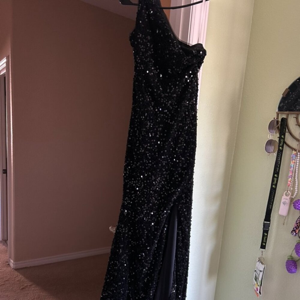 Black Sequin prom dress